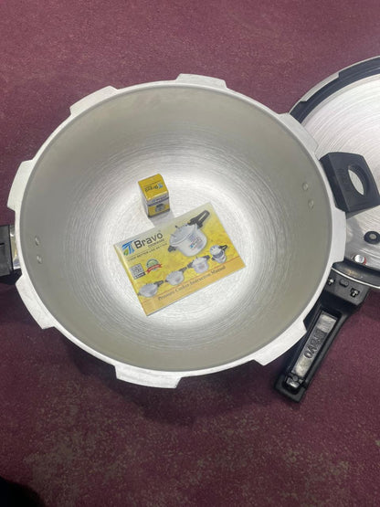 BRAVO PRESSURE COOKER Wok (KARAHI)